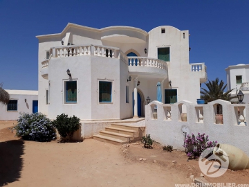  L 136 -  Sale  Villa with pool Djerba